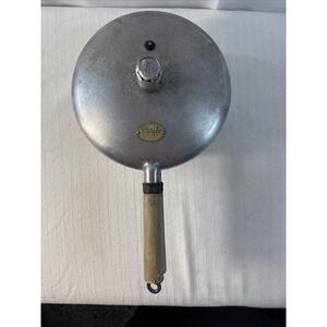 Presto 40 H  Pressure Cooker With Jiggler 4 Quart Wood Handle Vintage 40H